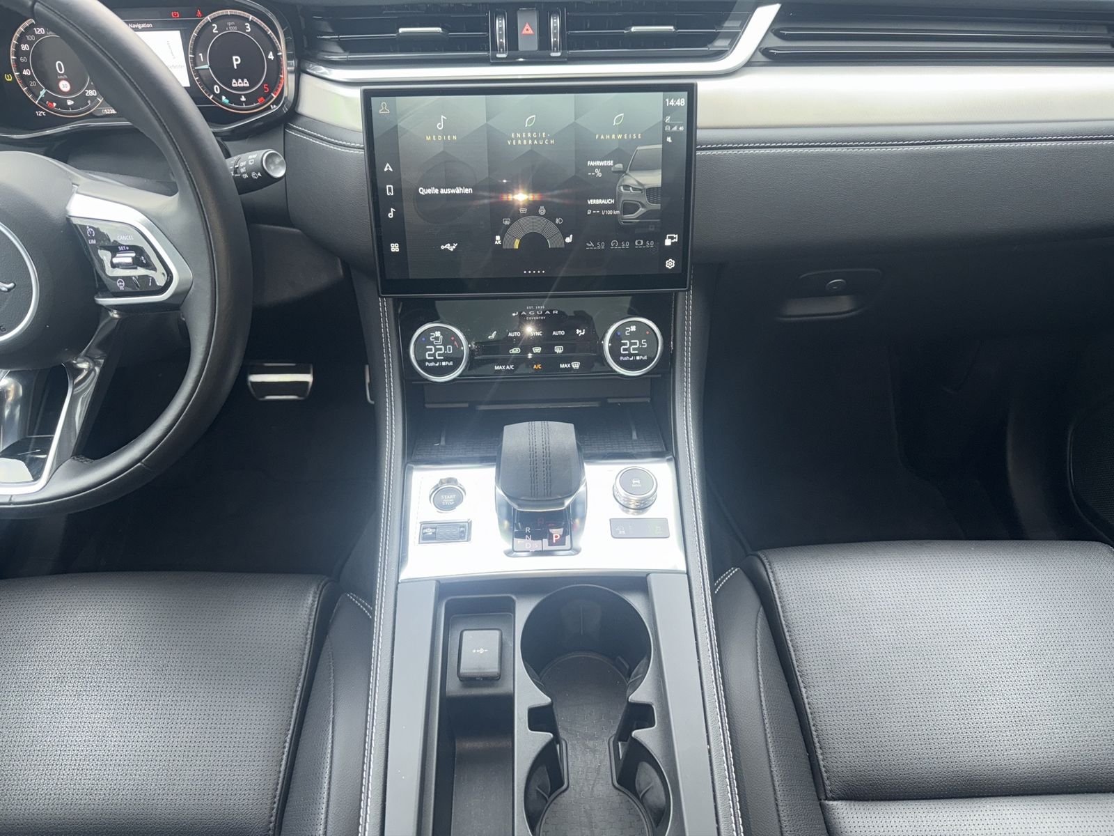 Jaguar F-PACE D200 R-Dynamic SE AWD/AHK/PANO/ACC/MEMORY