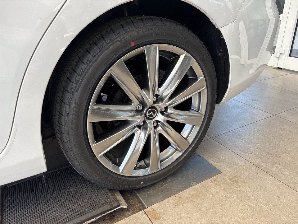 Mazda 6 Kombi Exclusive-Line 2.5i BOSE+HEAD-UP+MATRIX+