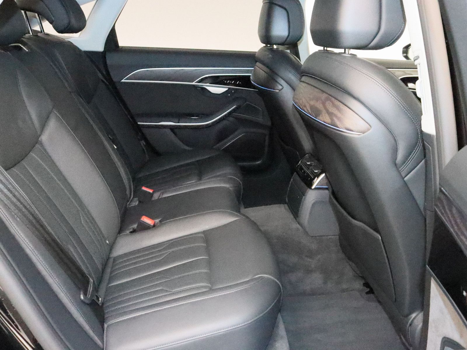 Audi A8 50 TDI quattro - Samsaru's Car Outlet