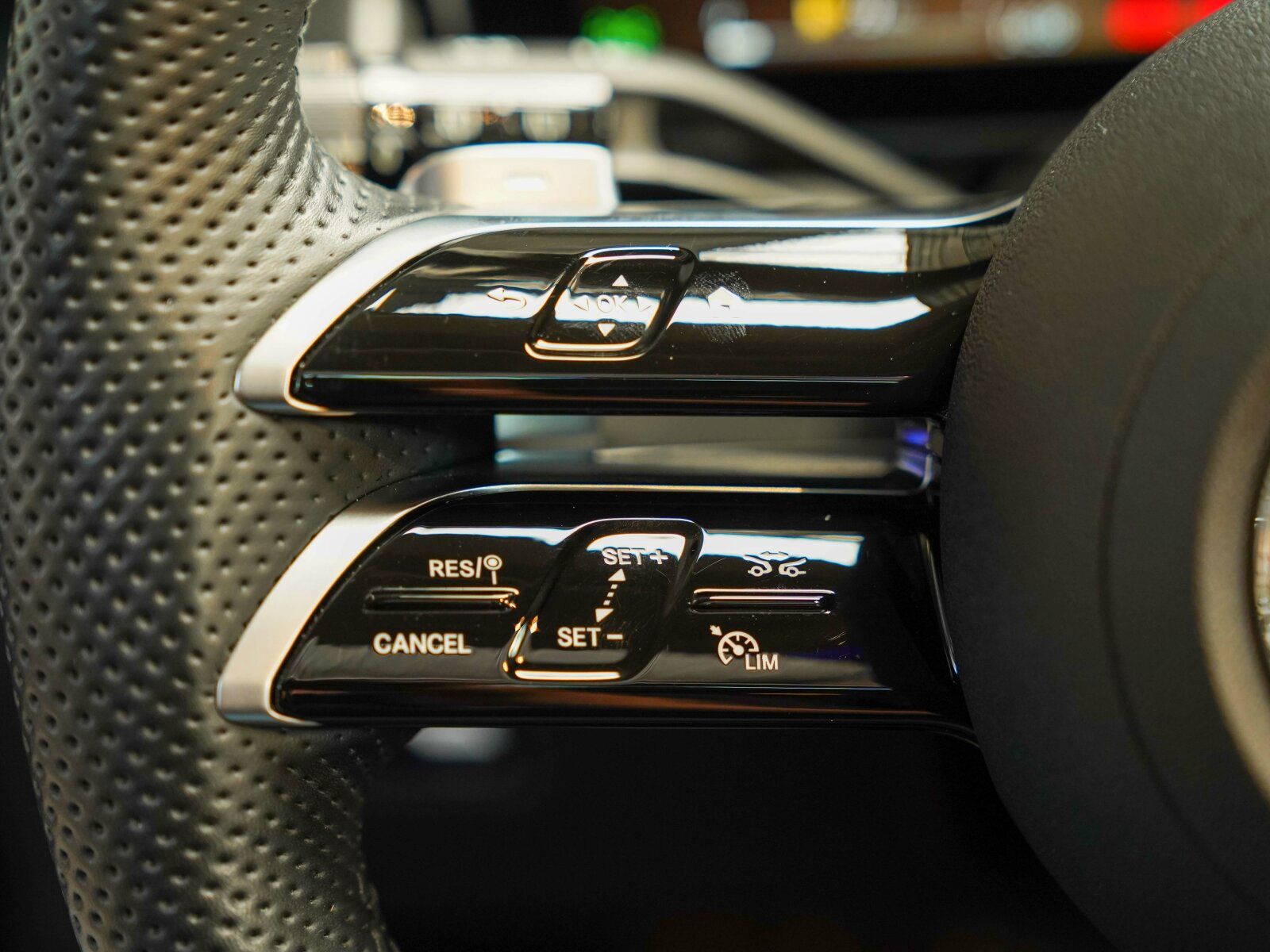 Mercedes-Benz GLC 300 d 4M AMG Line Premium - Samsaru's Car Outlet
