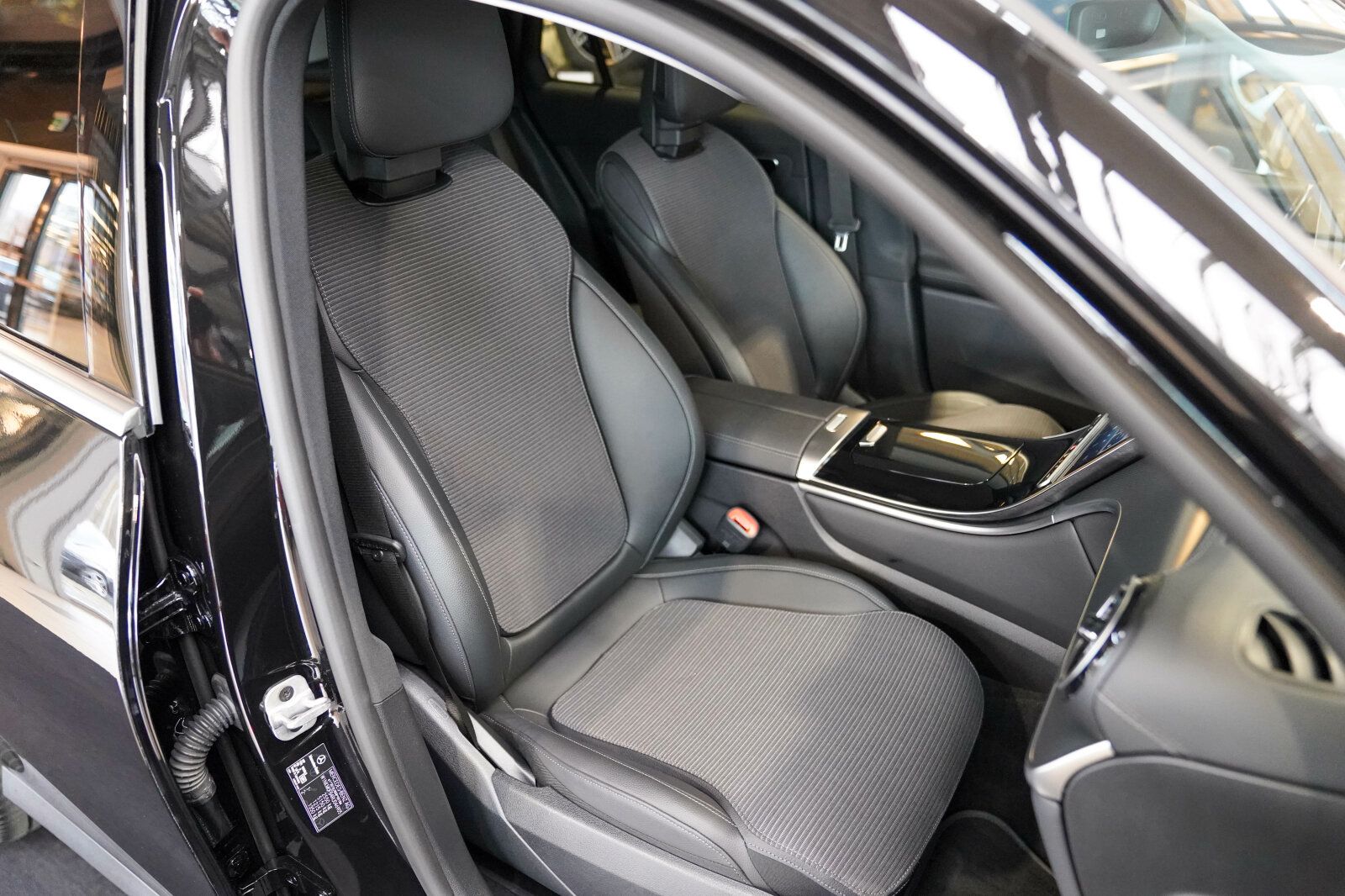 Mercedes-Benz GLC 220 d 4M AVANTGARDE - Samsaru's Car Outlet