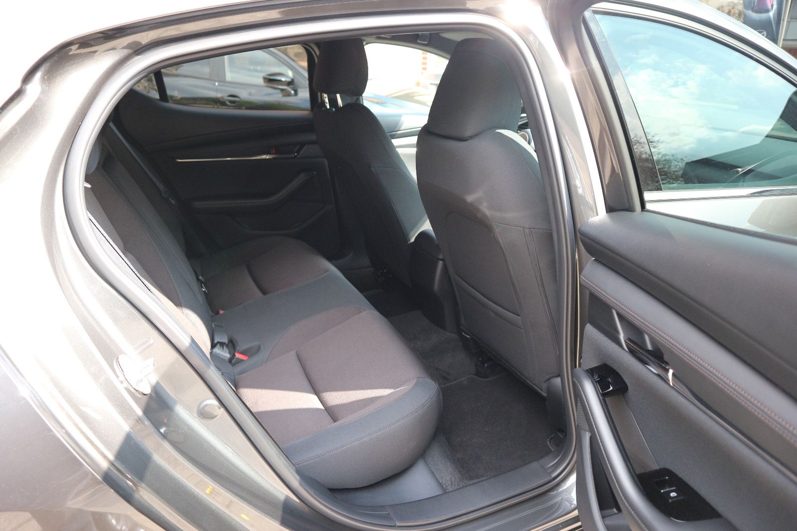Mazda 3 e-SKYACTIV X 186 Exclusive-Line Autom.