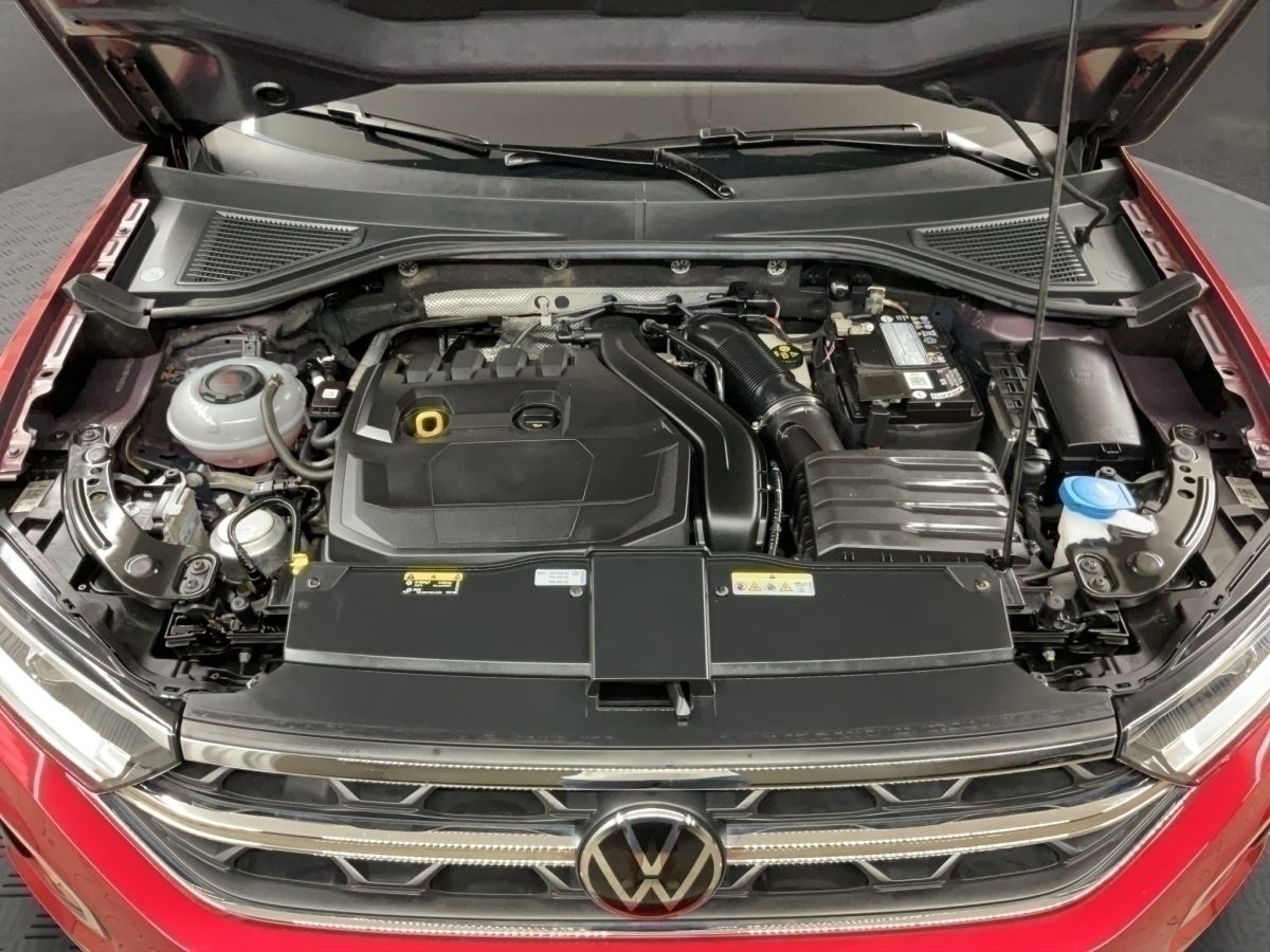 Volkswagen T-ROC 1.5 TSI - Samsaru's Car Outlet