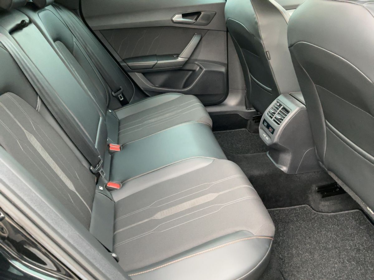 Cupra Formentor 1.4 e-Hybrid DSG 5JG+LED+NAVI+AHK+ACC