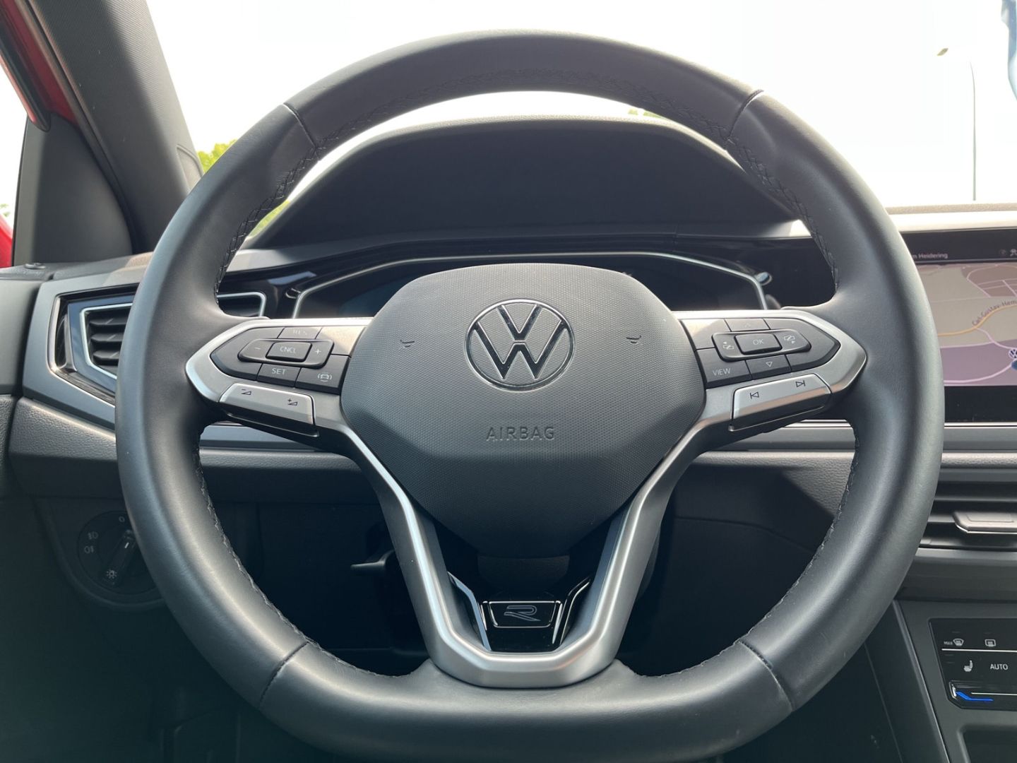Volkswagen Taigo 1.5 TSI DSG R-Line - Samsaru's Car Outlet