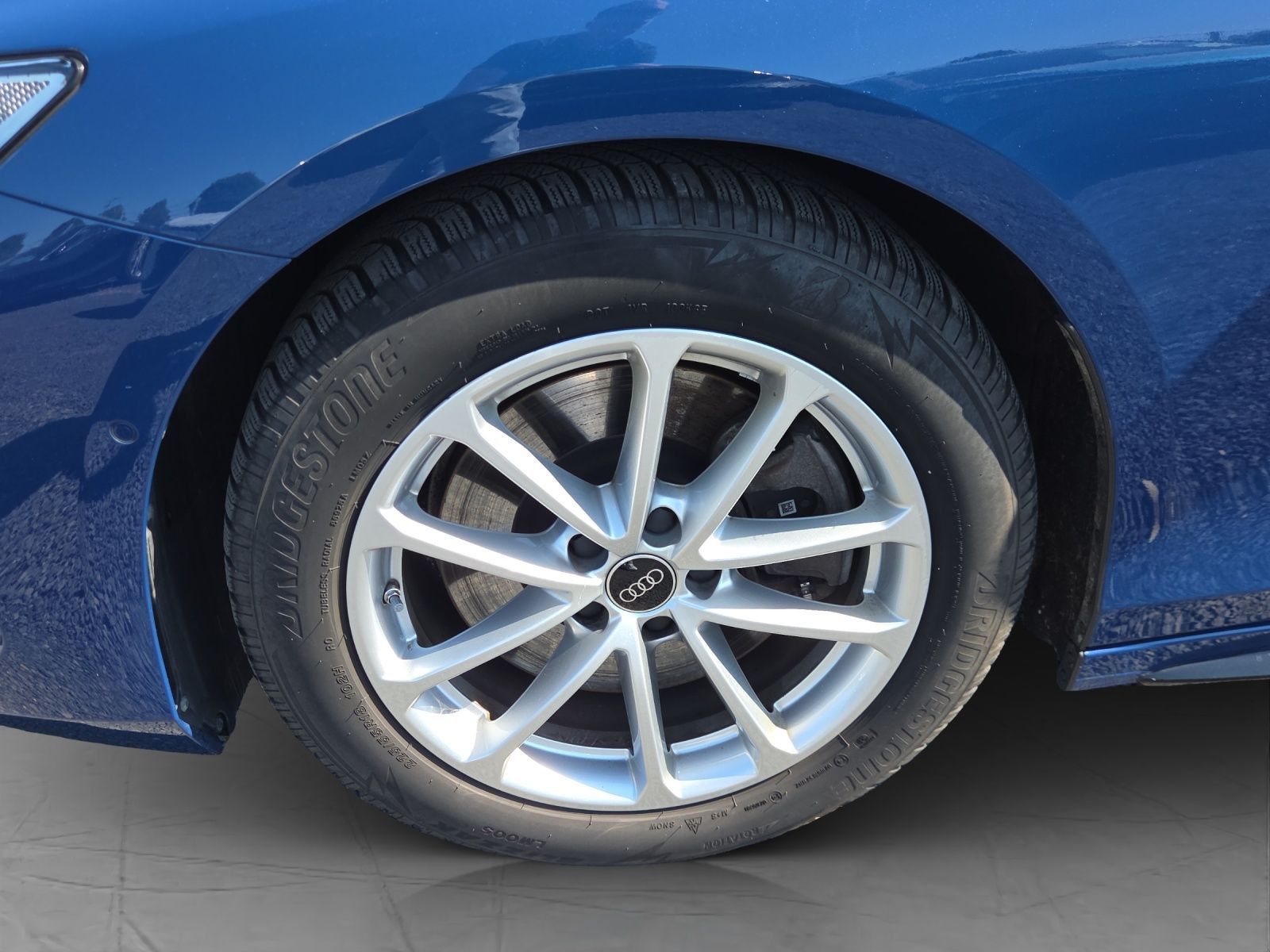 Audi A6 Avant TDI quattro S-LINE*MATRIX*HUD*AHK*PANO*