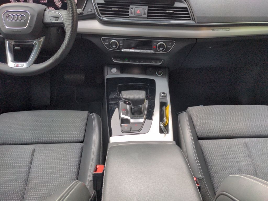 Audi Q5 50 TFSI e quattro S line - Samsaru's Car Outlet