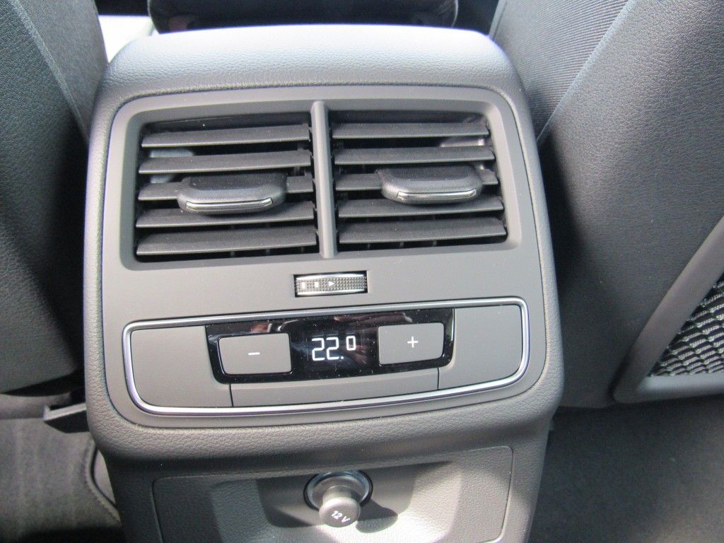 Audi A4 Avant 40 TFSI S-Tron. - Samsaru's Car Outlet