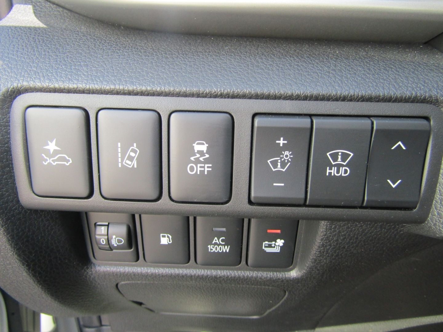 Mitsubishi Eclipse Cross PHEV Top 2.4 LED AHK Tiefer Spoile