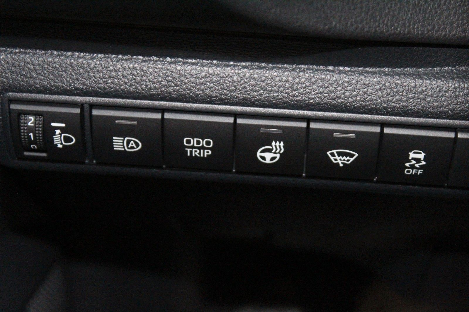 Toyota Corolla Touring Sports 1.8 Hybrid - Samsaru's Car Outlet