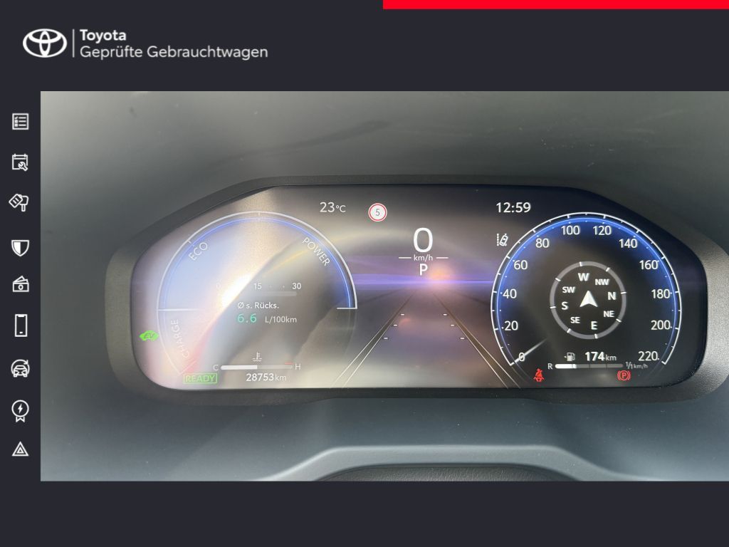 Toyota RAV 4 2.5 4x2 Hybrid Team Deutschland
