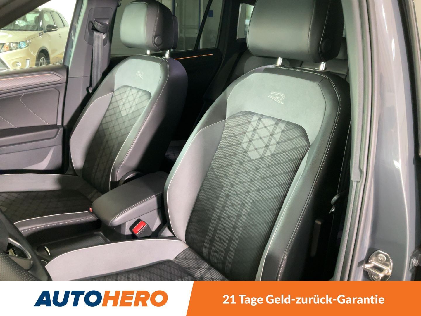 Volkswagen Tiguan 2.0 TDI R-Line 4Motion - Samsaru's Car Outlet