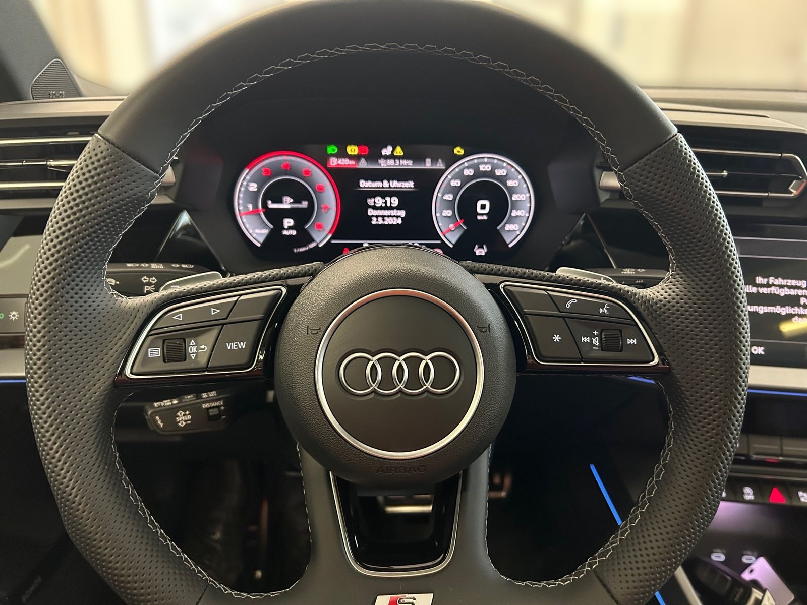 Audi A3 Limousine 35 TFSI advanced - Samsaru's Car Outlet