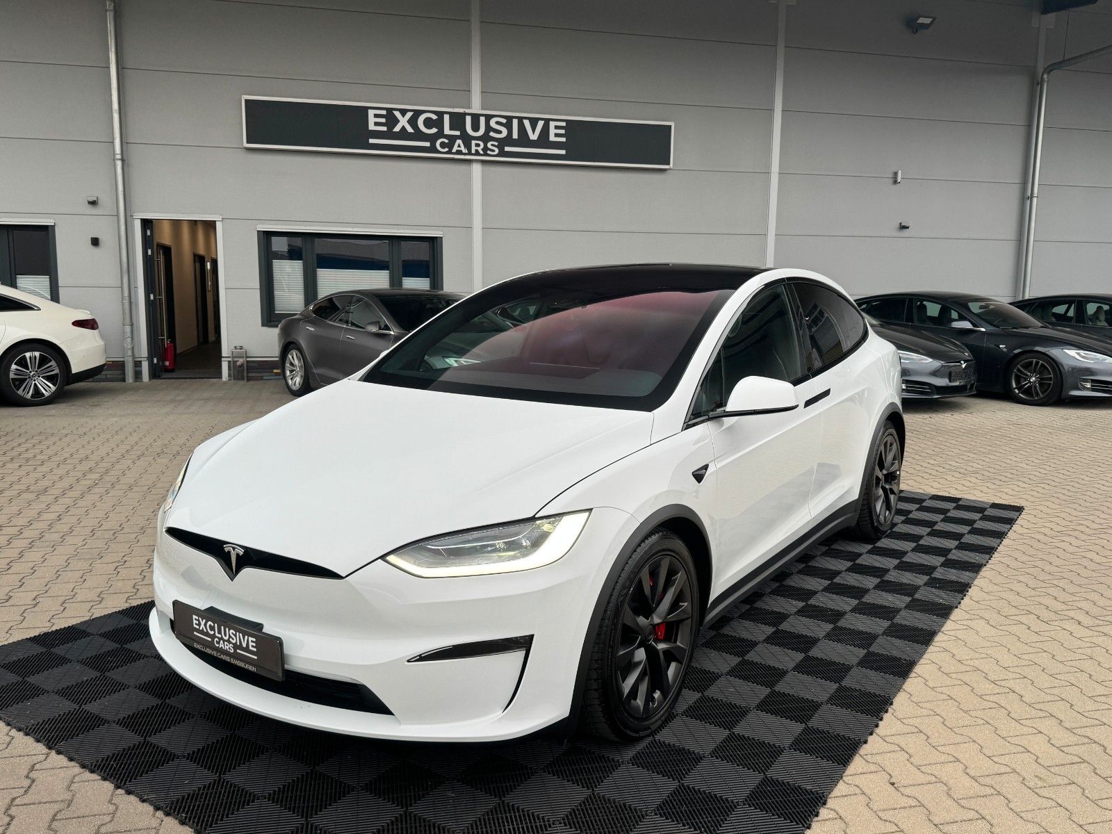 Tesla MODEL X PLAID | HARDWARE 4 | 6 SEATS |
