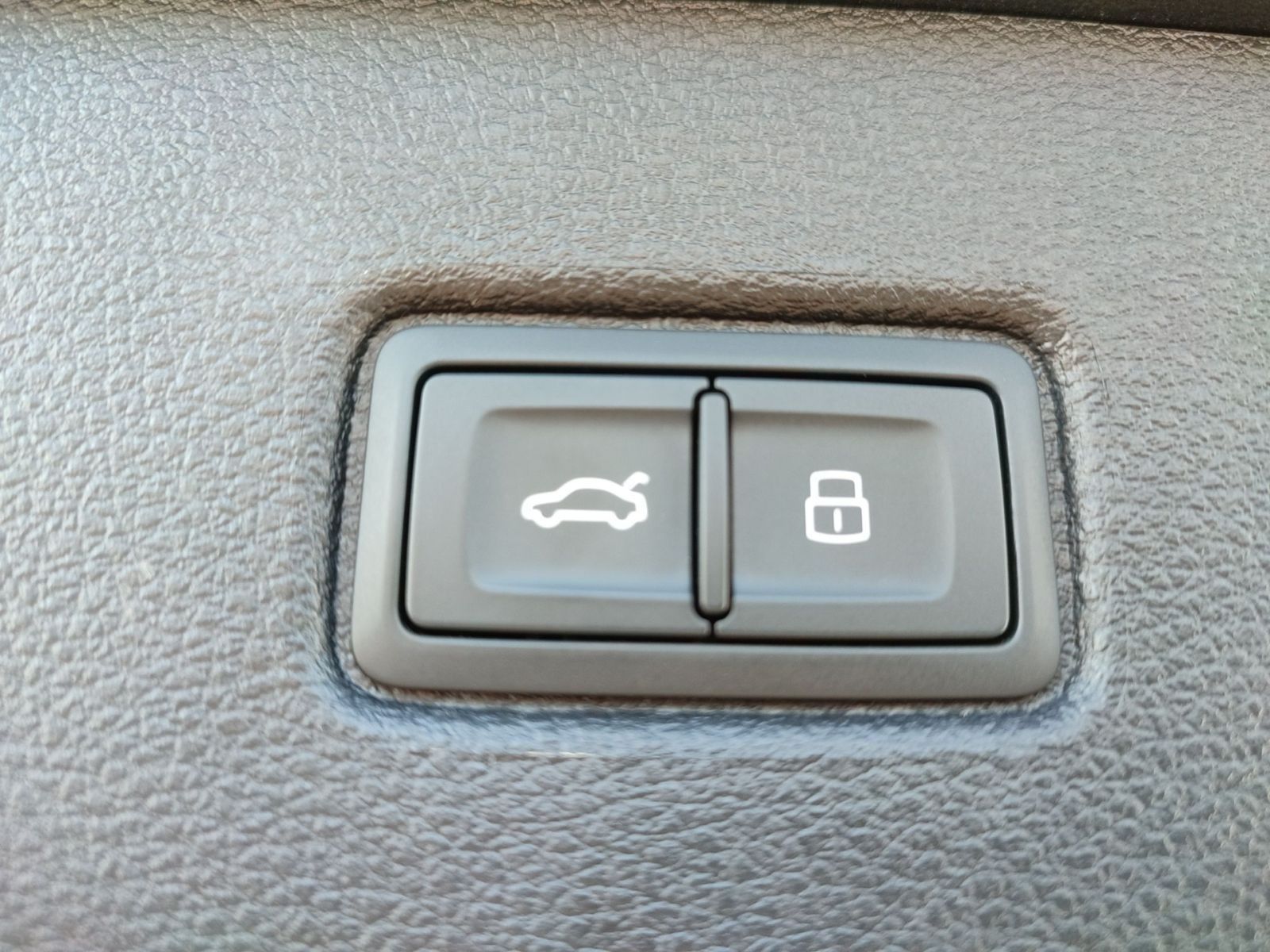 Audi Q7 55 TFSI e quattro S line*Navi*Matrix*Alu*B&O*
