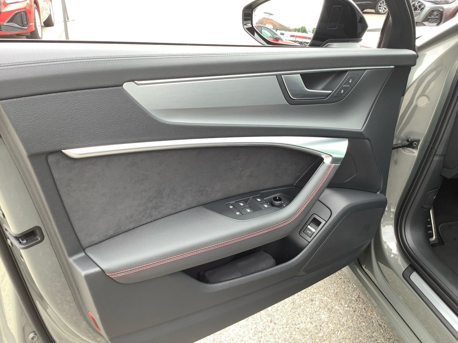 Audi A6 Avant 45 TFSI q. S-Tronic S-Line - Samsaru's Car Outlet