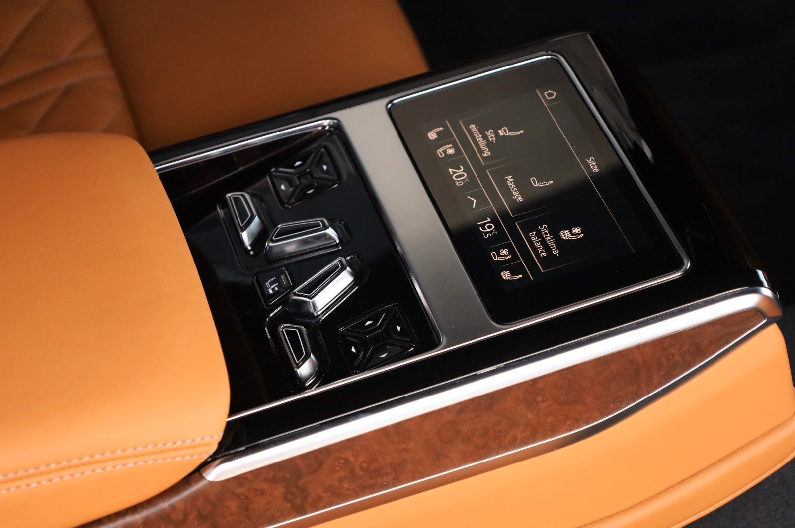 Audi A8 50 TDI Lang Exclusive - Samsaru's Car Outlet