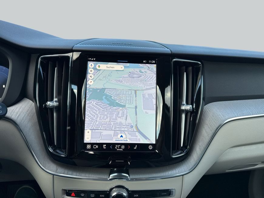 Volvo XC60 B5 B AWD Plus Dark