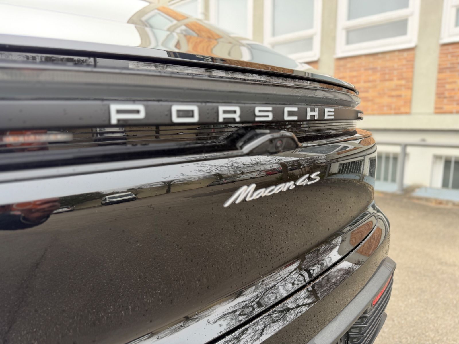 Porsche Macan Electric 4 S Pano Air Matrix LED Bose ACC