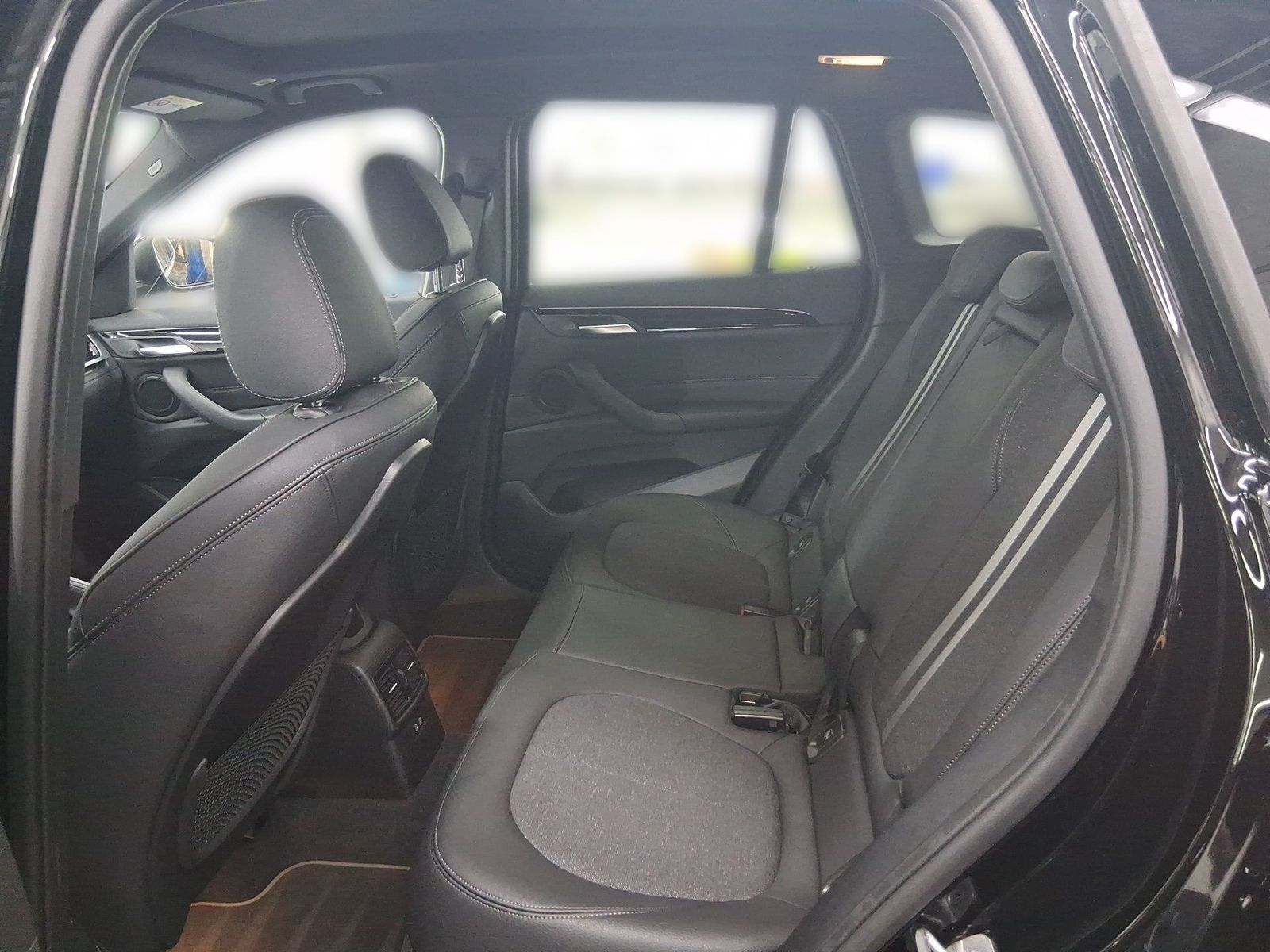 BMW X1 xDrive25e SportLine - Samsaru's Car Outlet