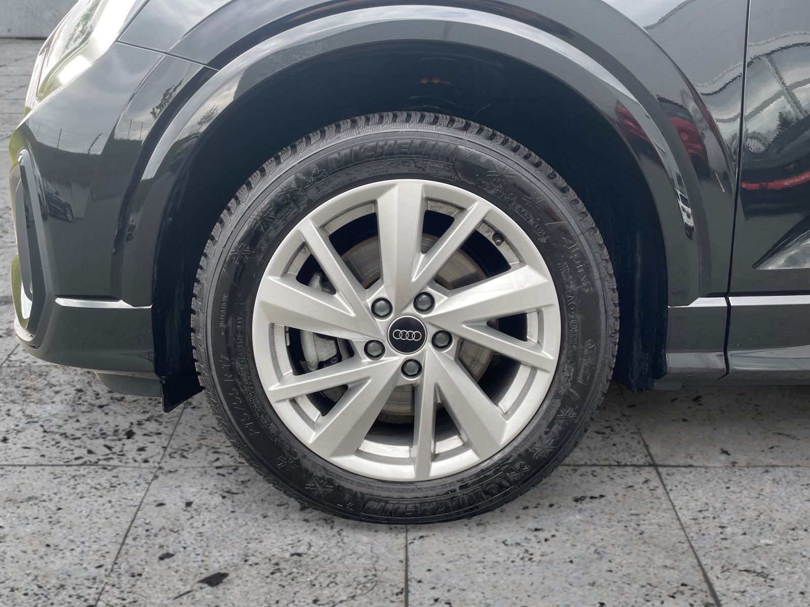 Audi Q2 40 TFSI QU S-TR S-LINE LED+NAVI+RFK+ACC+AHK