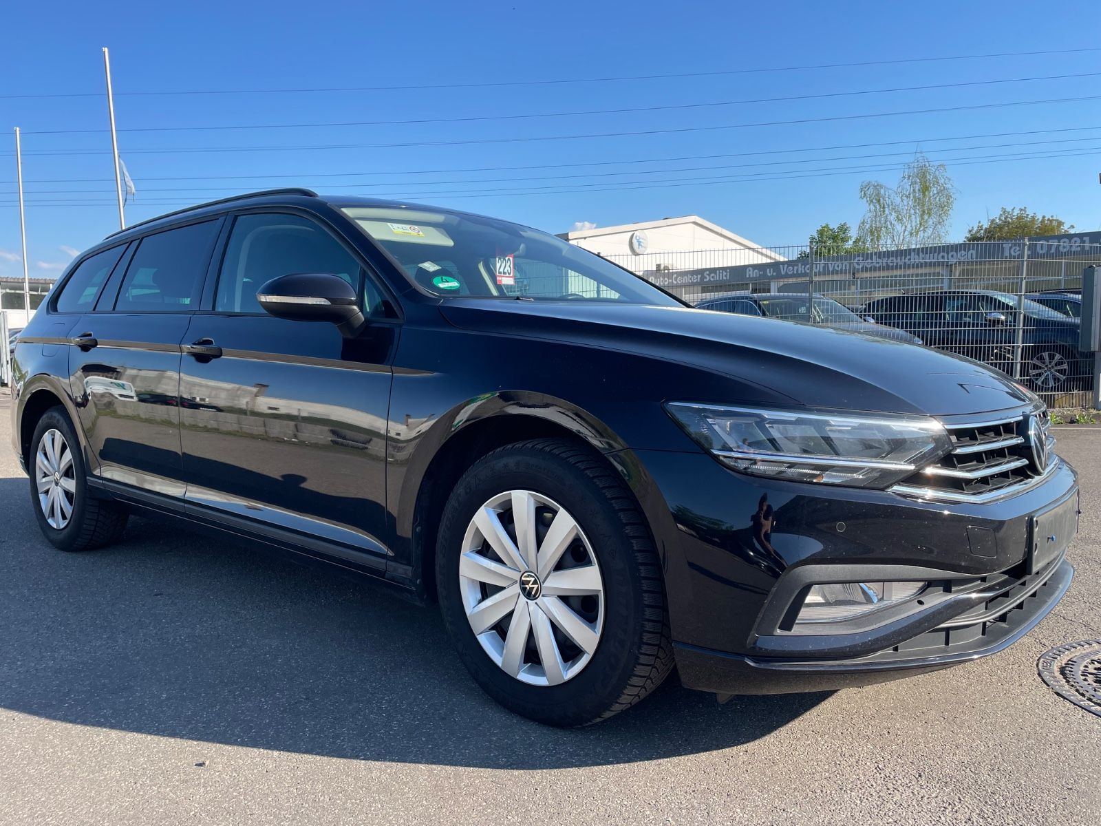 Volkswagen Passat Variant - Samsaru's Car Outlet