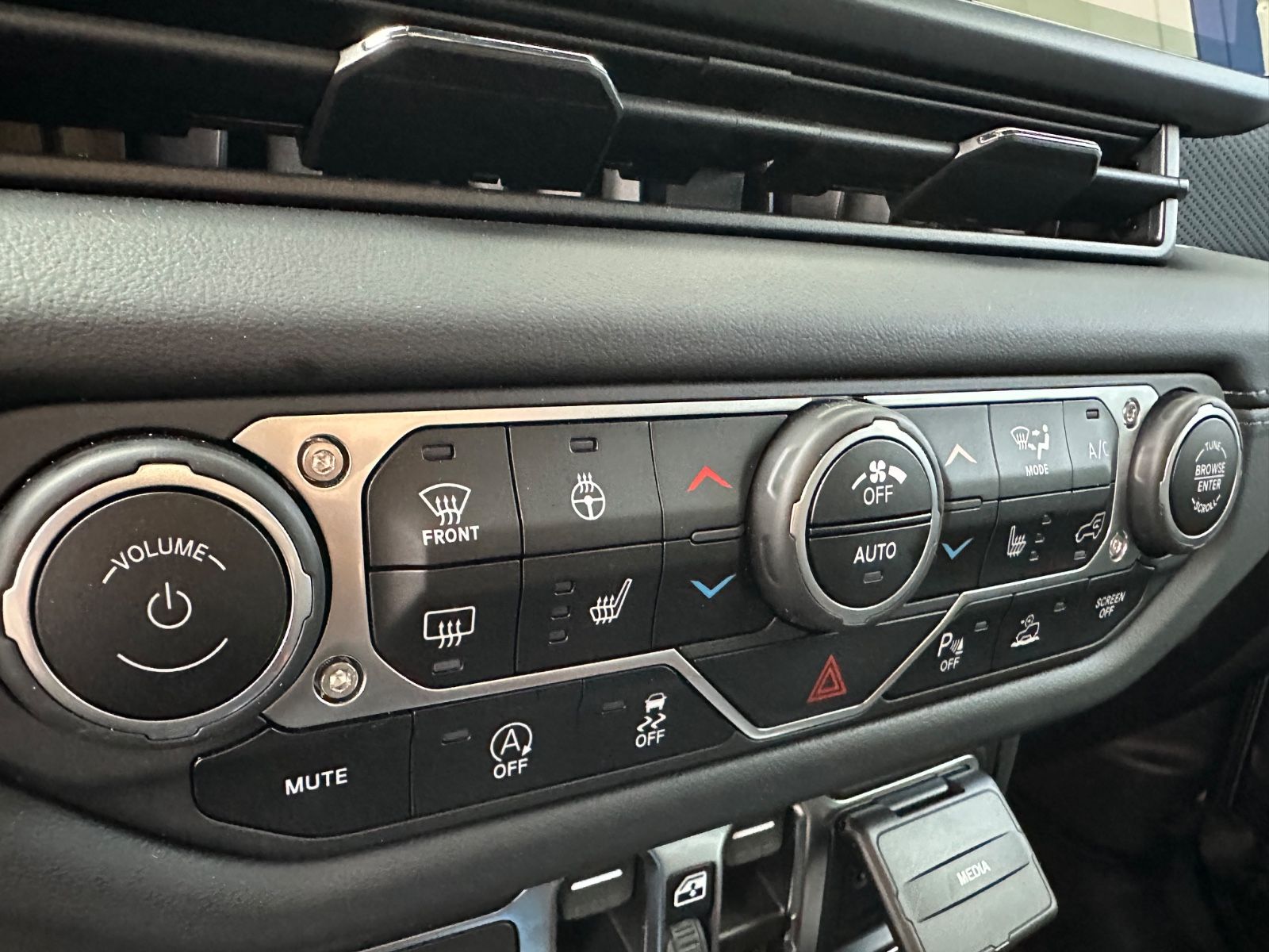 Jeep Wrangler Rubicon 2.0 T-GDI AHK LED PDC Kamera