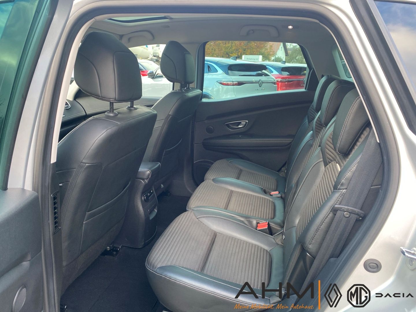 Renault Scenic IV BOSE Edition BLUE dCi - Samsaru's Car Outlet