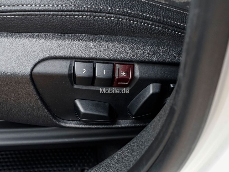 BMW X1 xDrive25e xLine Steptronic - Samsaru's Car Outlet