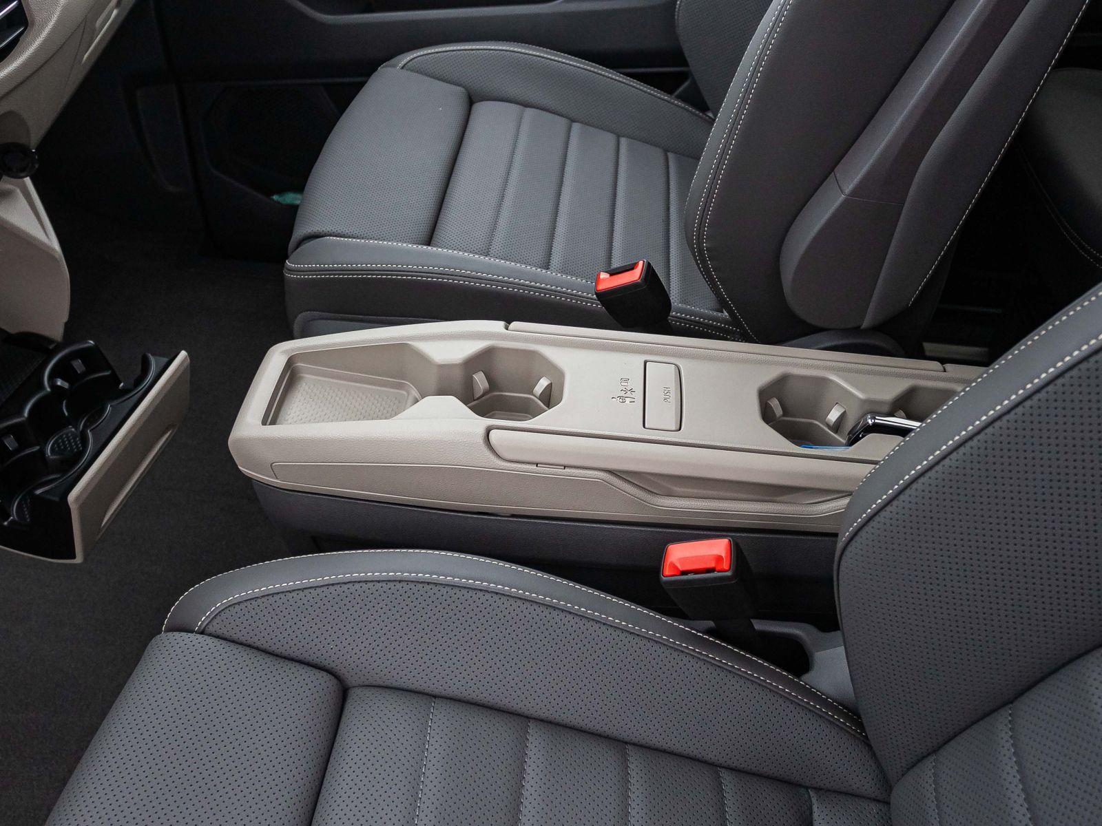 Volkswagen T7 Multivan Edition 2.0l 150kW TSI | Pano | AHK