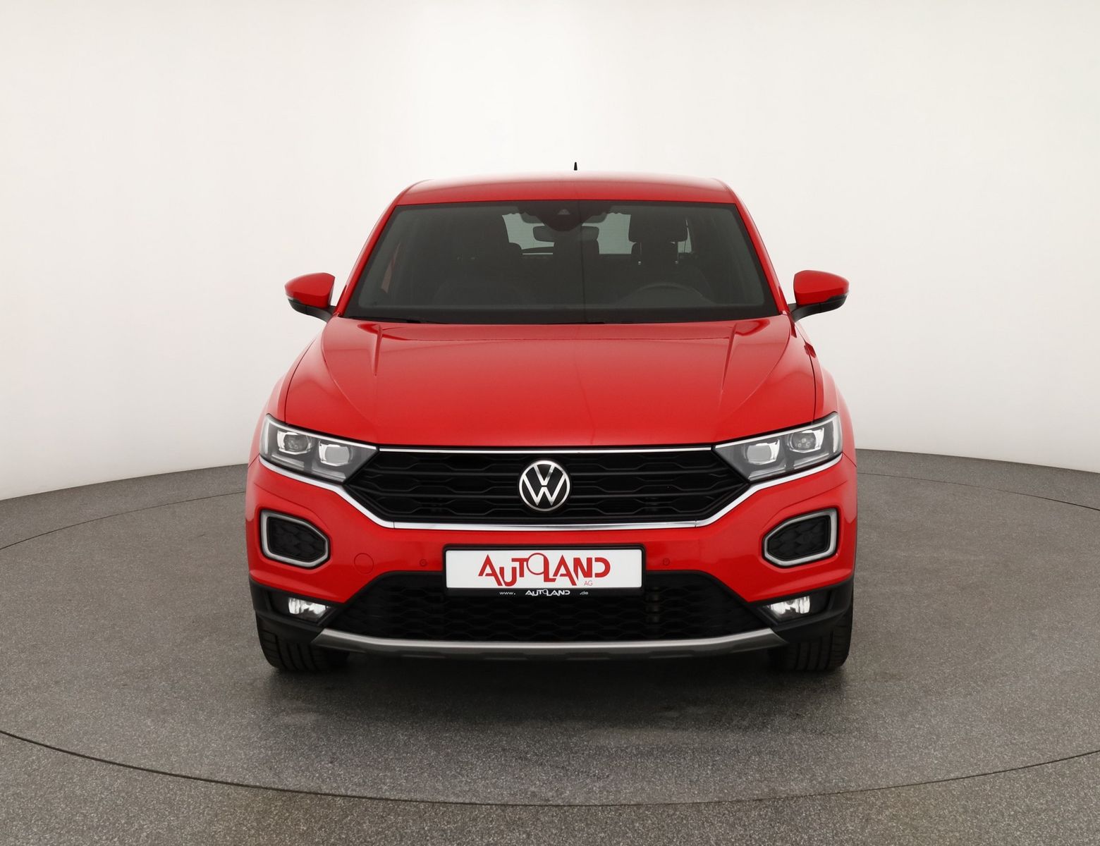 Volkswagen T-Roc 1.5 TSI DSG Sport - Samsaru's Car Outlet