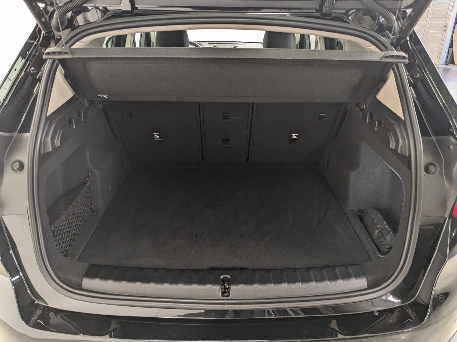 BMW X1 xDrive20d - Samsaru's Car Outlet