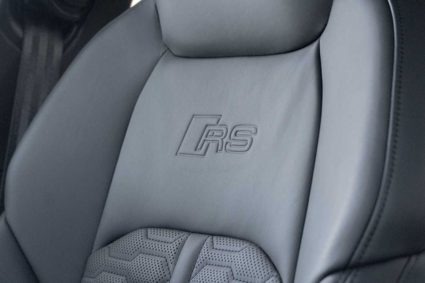 Audi RS6 4.0 V8 Quattro Lichte Vracht B&0 3D Pano