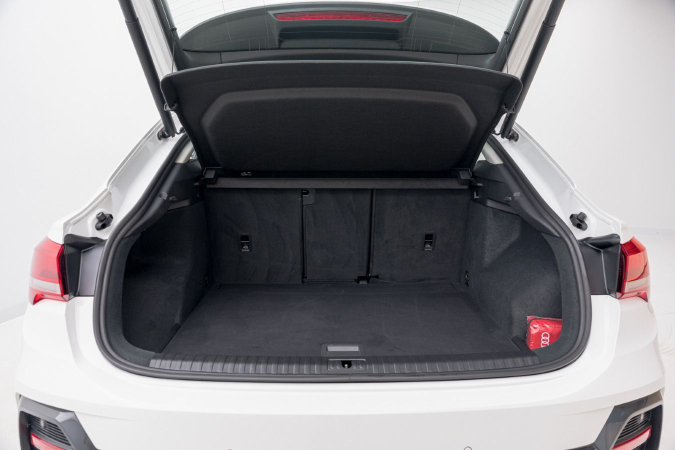 Audi Q3 Sportback 40 TFSI S-TRO - Samsaru's Car Outlet