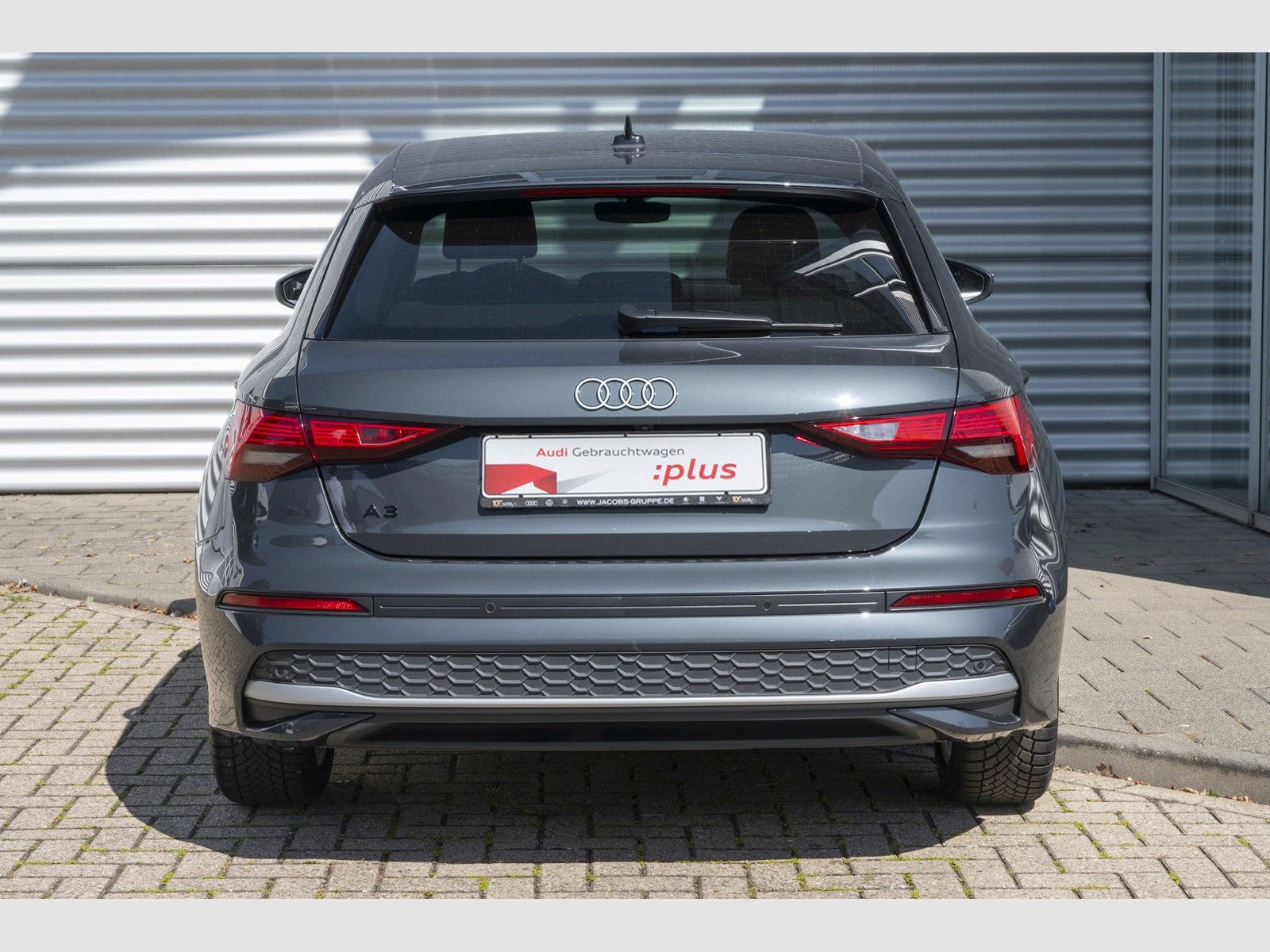 Audi A3 Sportback 35 TFSI S tronic Business* - Samsaru's Car Outlet