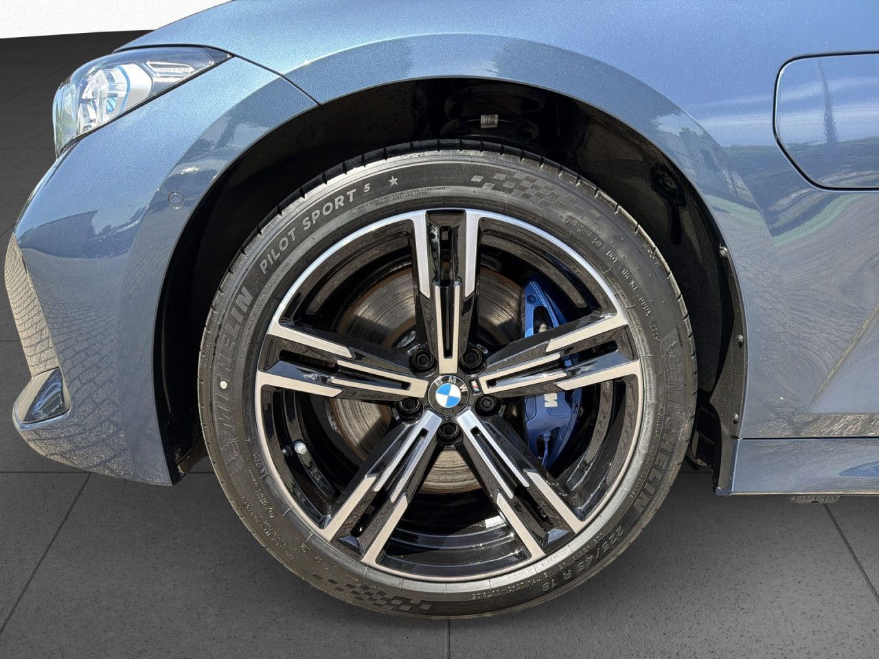 BMW 330e xD T M SPORT DA St+Go Pano HK Leas ab 393.-