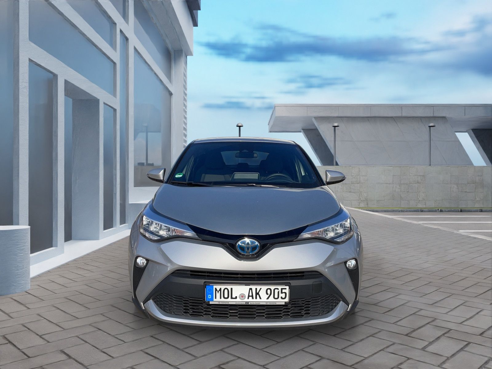 Toyota C-HR 1.8 Hybrid Flow - Samsaru's Car Outlet
