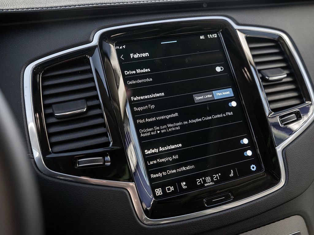 Volvo XC90 B5 AWD Plus Bright Panorama, AHK