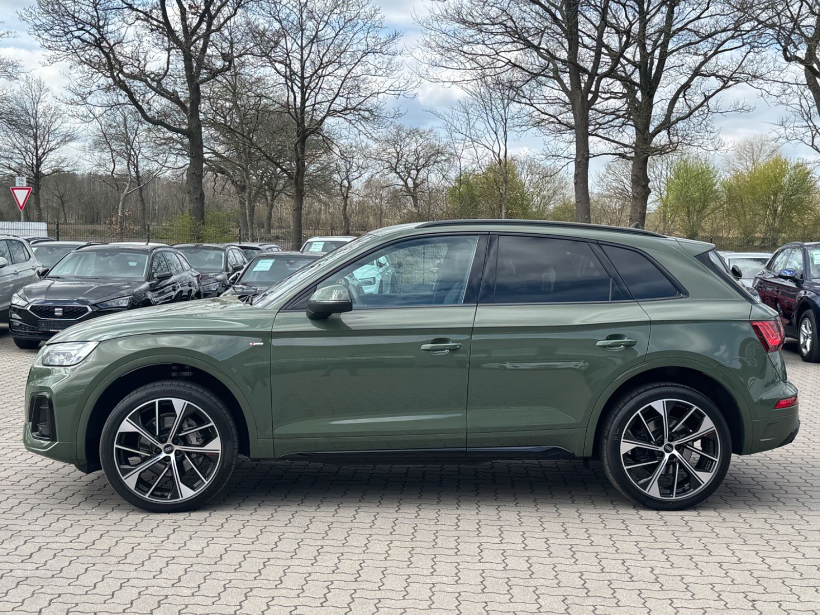 Audi Q5 40 TDI quattro S line - Samsaru's Car Outlet