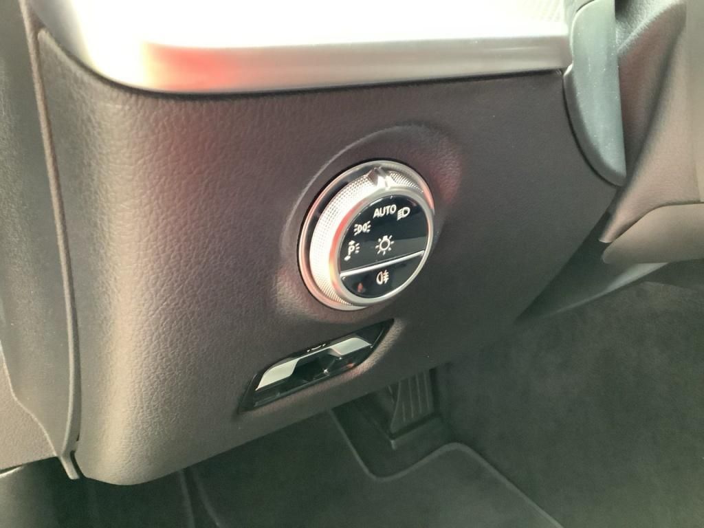 Mercedes-Benz C 180 Avantgarde - Samsaru's Car Outlet