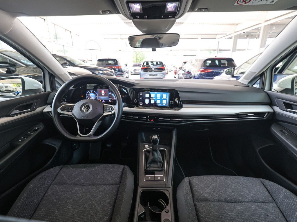 Volkswagen Golf VIII Variant Life 1.0 l TSI - Samsaru's Car Outlet