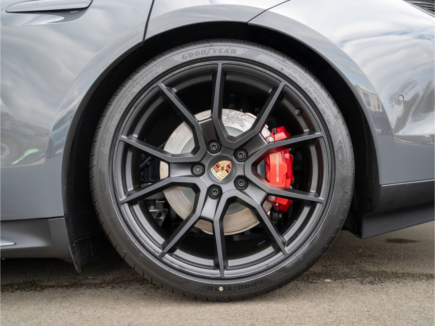Porsche Taycan 4S Sport Turismo SportDesign BOSE HD-Matr