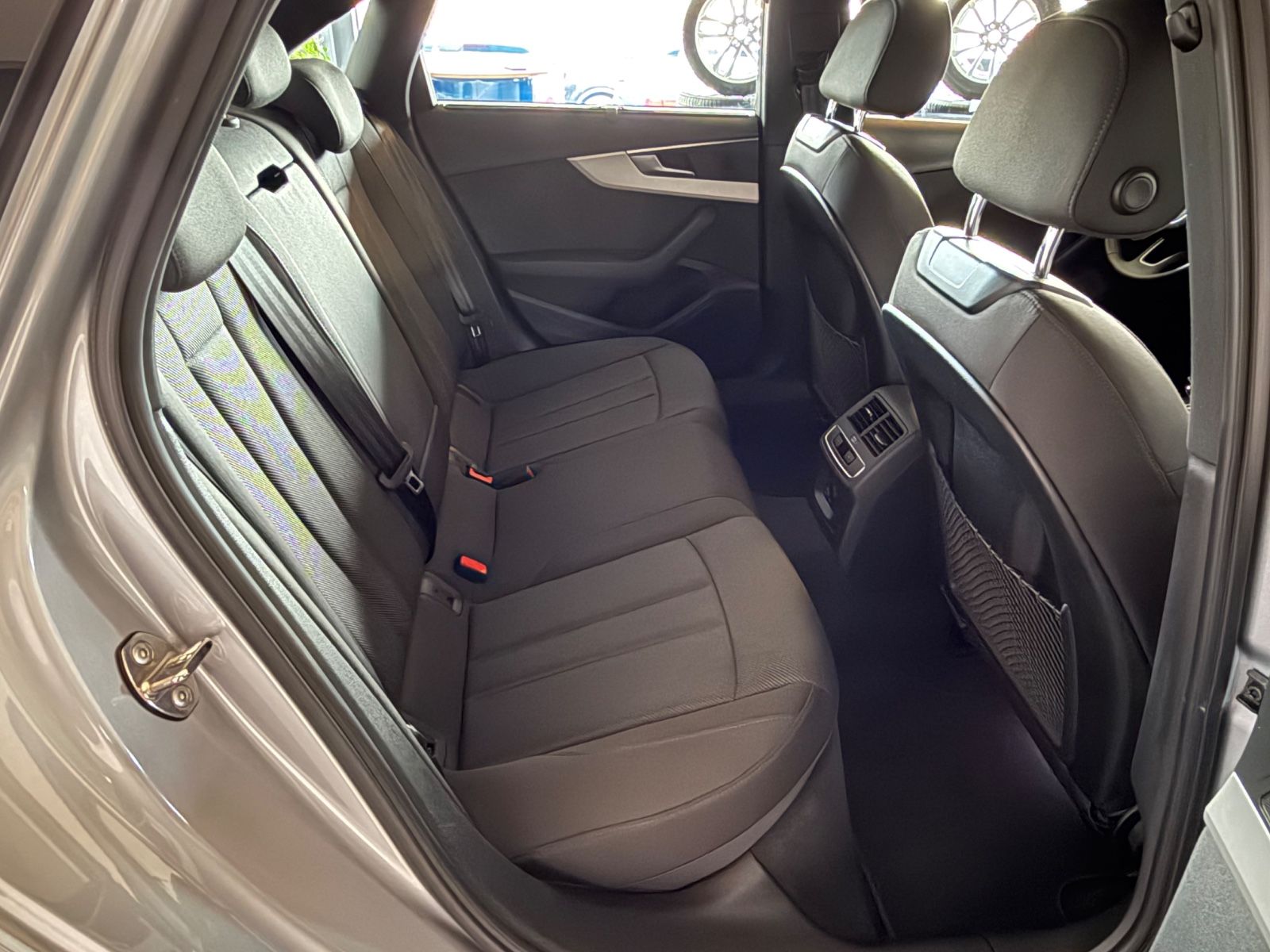 Audi A4 Lim. 40 TDI quattro advanced LED/Kam/SHZ/Temp