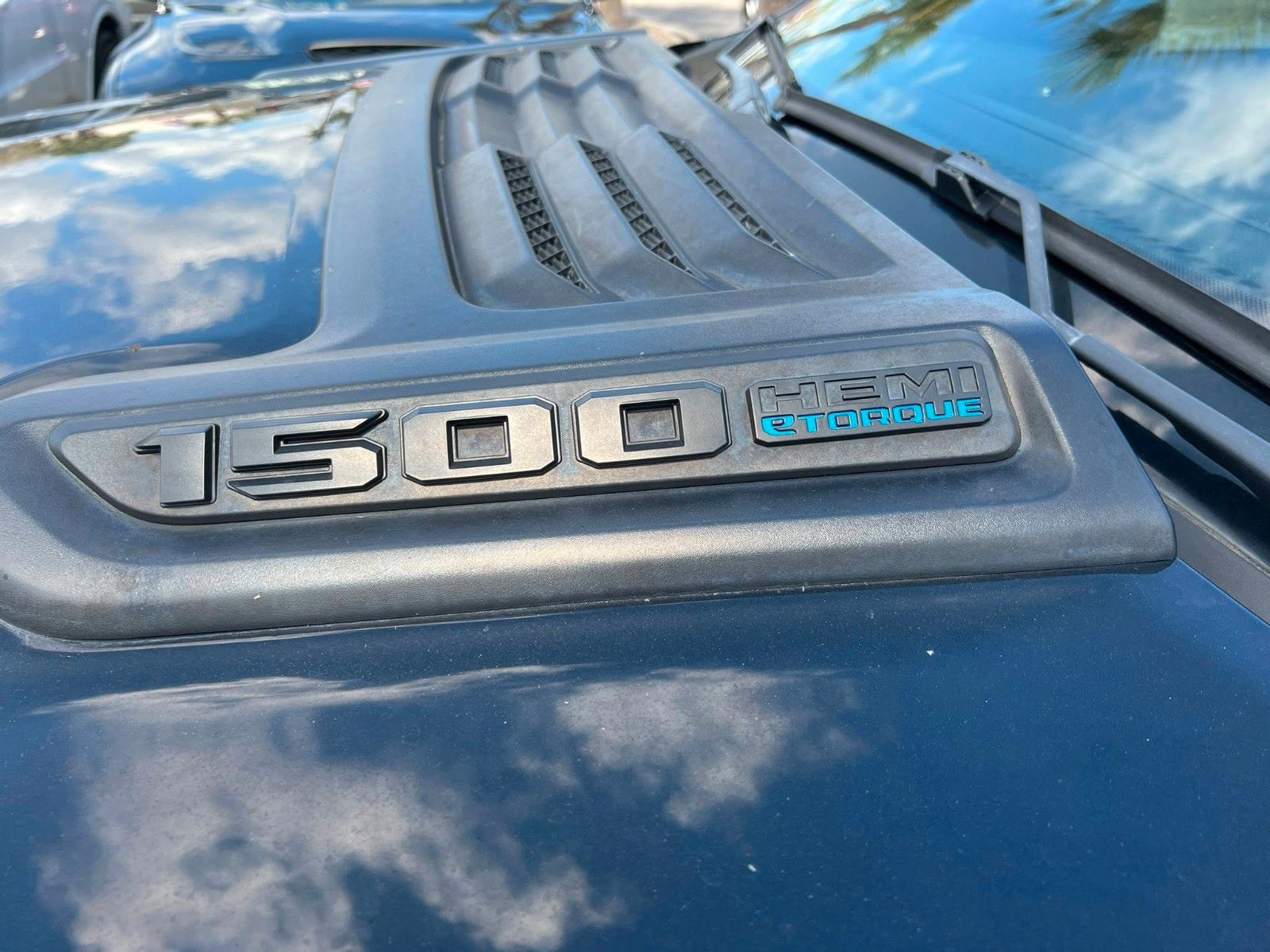 Dodge RAM Rebel 1500 4x4 CrewCab unfallfrei in Hamburg