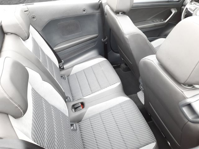 Volkswagen T-Roc 1.5TSI R-Line - Samsaru's Car Outlet