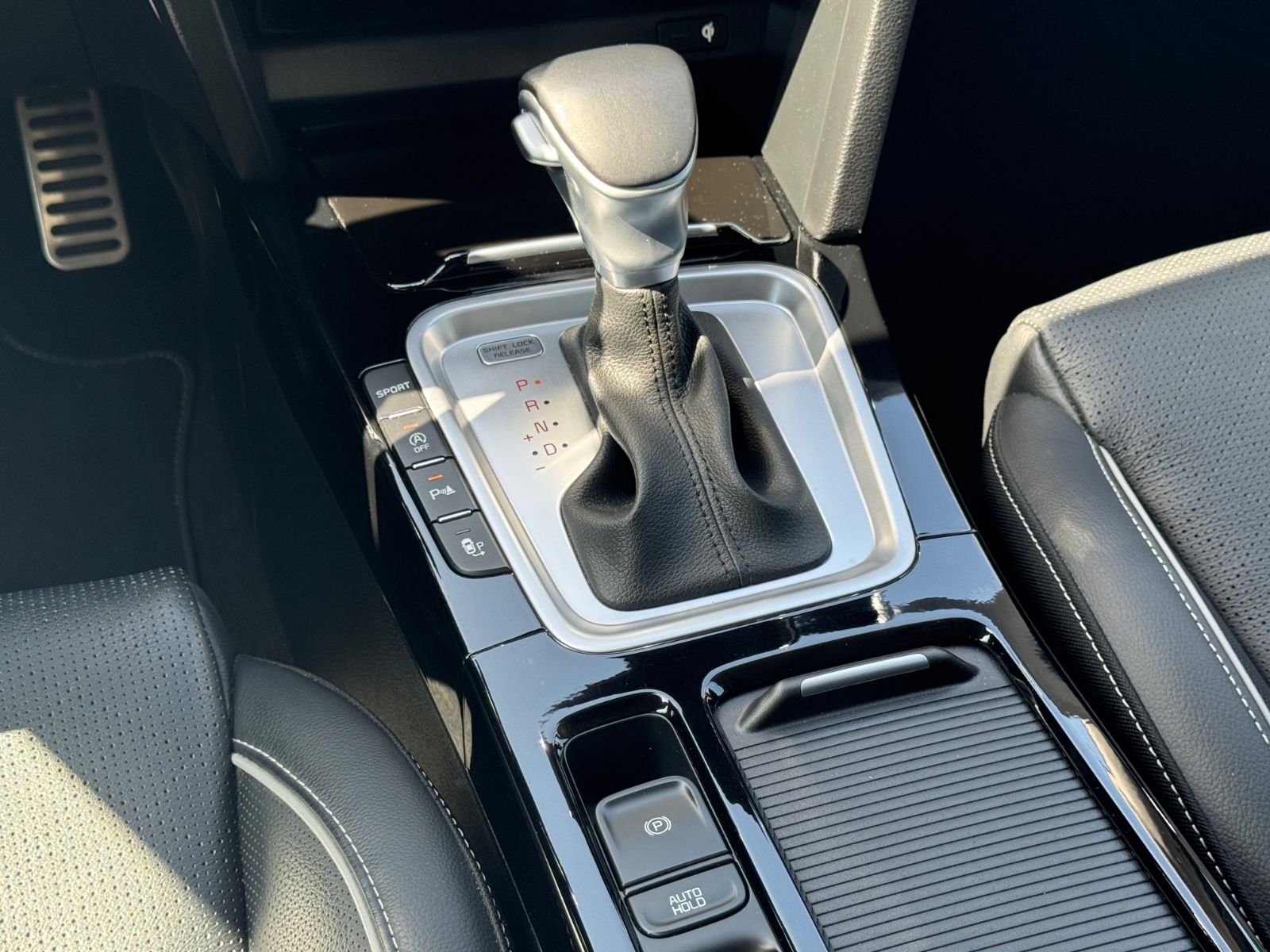 Kia XCeed 1.6T Platinum Edition - Samsaru's Car Outlet