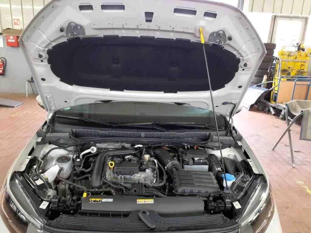 Volkswagen Taigo 1.0 TSI - Samsaru's Car Outlet