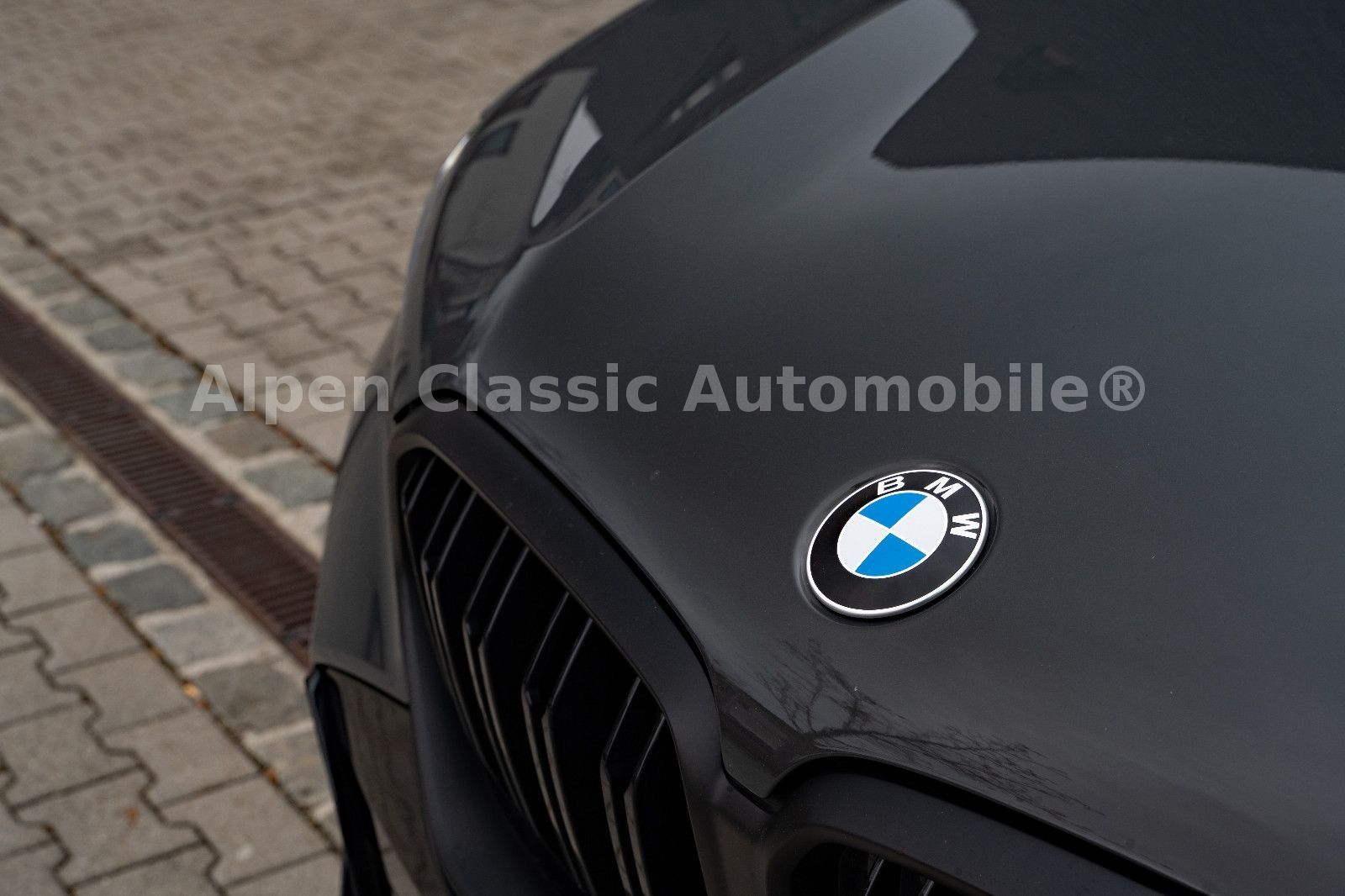 BMW X6 M60 i xDrive B&W, HUD, PANO, AHK, Massage