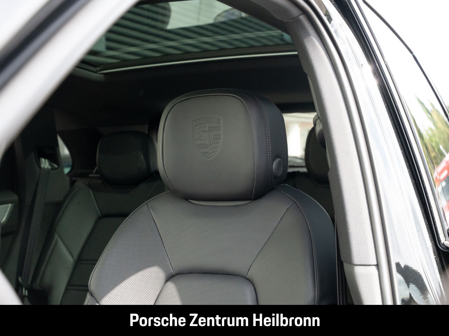 Porsche Cayenne E-Hybrid HA-Lenkung InnoDrive Sportabgas