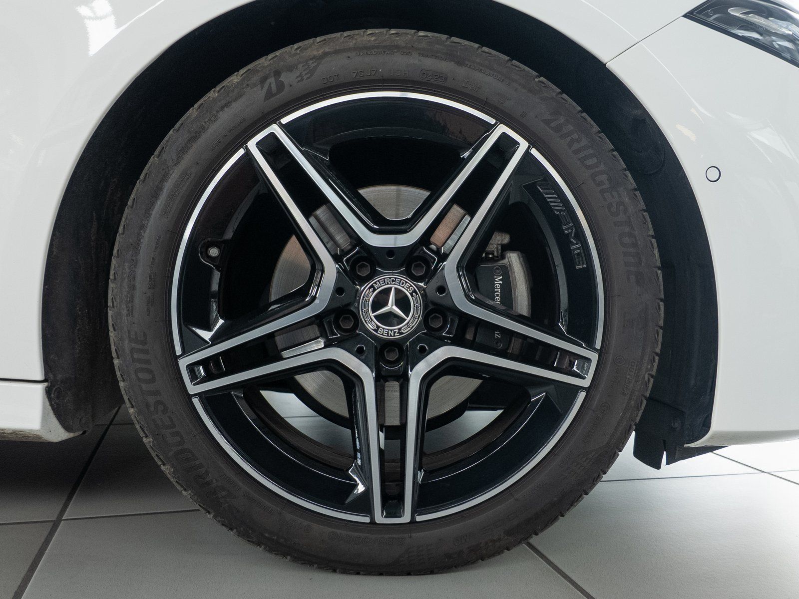 Mercedes-Benz A180 AMG Advanced - Samsaru's Car Outlet